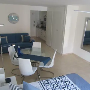 Cristianos Studio, Modern, Spacious, Pool,wifi Arona (Tenerife)